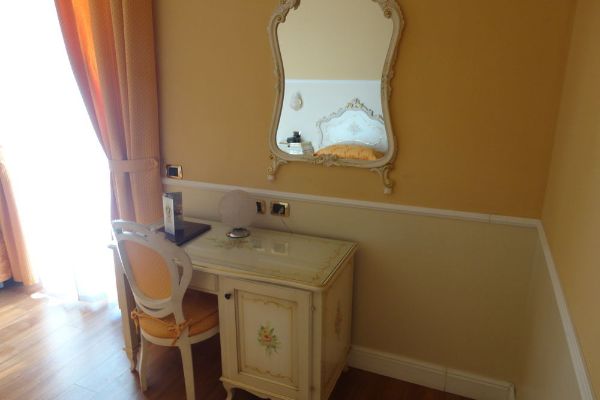 Hotel Confine (Lazise)